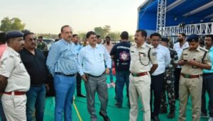 गढ़वा: उपायुक्त और एसपी ने श्री बंशीधर महोत्सव को लेकर गोसाईं बाग मैदान का किया निरीक्षण