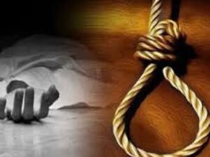 बारेसाढ़ के बगइकोना टोला में दर्दनाक हादसा: एक युवक ने फांसी लगाकर दी जान ,पुलिस जांच मे जुटी