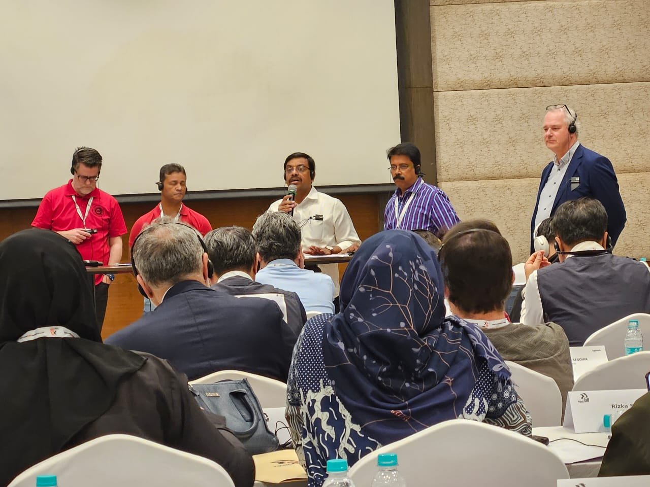 इंडस्ट्रीऑल ग्लोबल यूनियन,ऑटोमोटिव सेक्टर वर्ल्ड कॉन्फ्रेंस में हिस्सा लिये टाटा मोटर्स वर्कर्स यूनियन के अध्यक्ष व महामंत्री। इंडस्ट्रीऑल ग्लोबल यूनियन,ऑटोमोटिव सेक्टर वर्ल्ड कॉन्फ्रेंस में हिस्सा लिये टाटा मोटर्स वर्कर्स यूनियन के अध्यक्ष व महामंत्री।