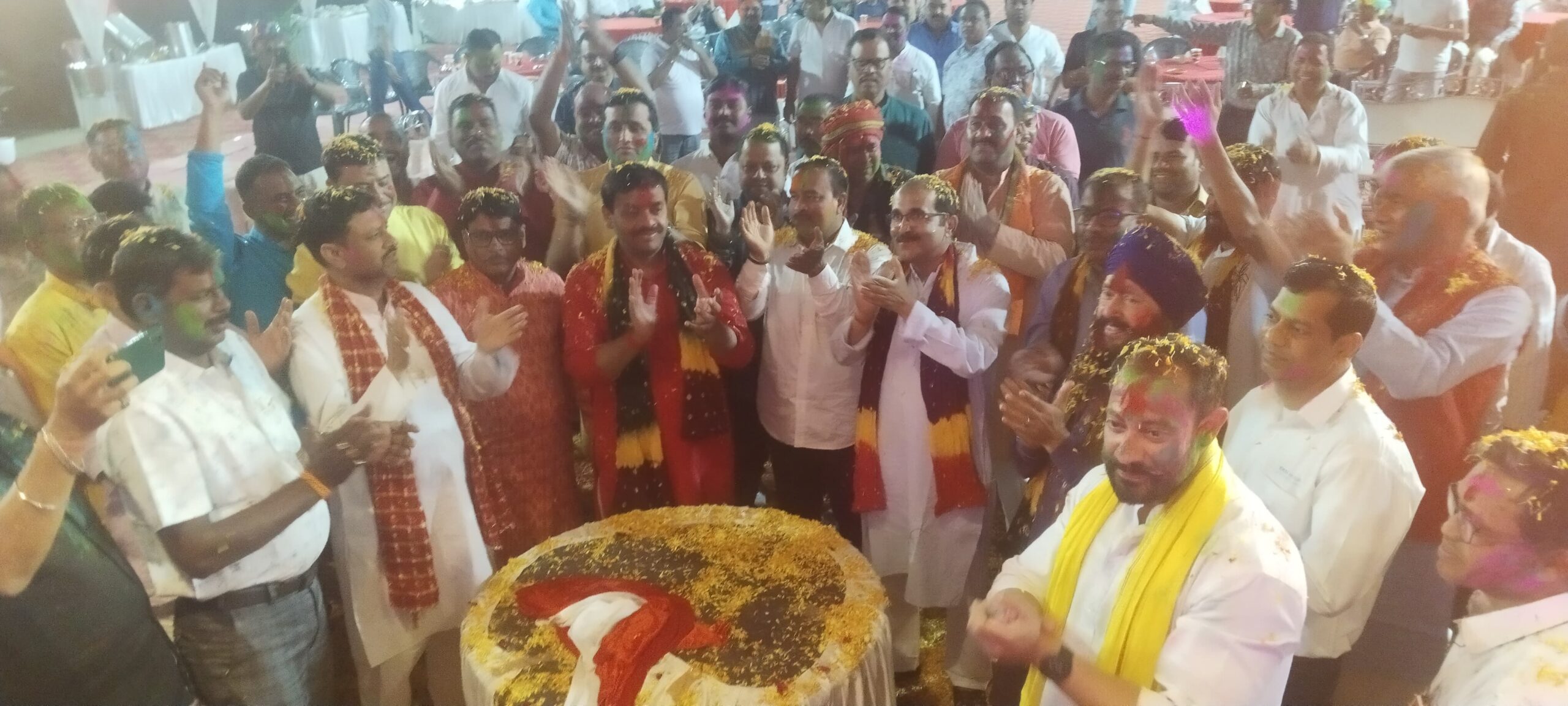 टाटा मोटर्स: यूनियन - प्रबंधन का संयुक्त होली मिलन समारोह आयोजित