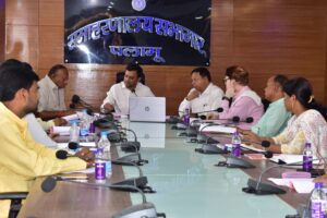 खनन प्रभावित क्षेत्रों में प्राथमिक सेक्टर के कार्यो को मिलेगी गति: उपायुक्त