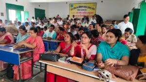 राज्य सम्पोषित दामिन उच्च विद्यालय बरहेट में डायट द्वारा शिक्षकों को दिया गया नई शिक्षा नीति पर प्रशिक्षण