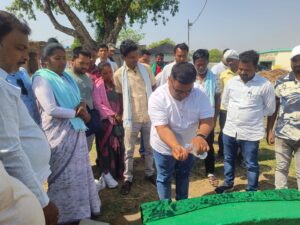 विधायक धनंजय सोरेन ने महादेव पोखर का किया शिलान्यास