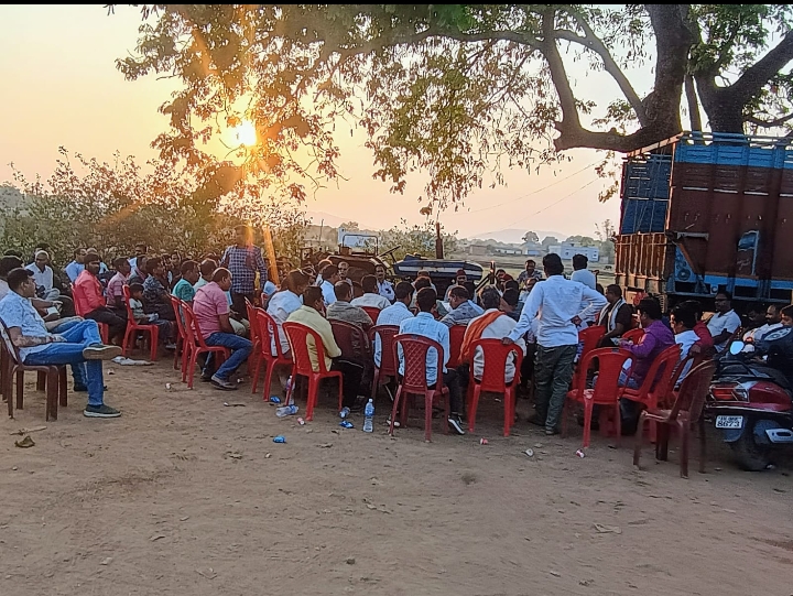 बॉक्साइट परिवहन में बड़ी गाड़ियों पर सख्ती: ट्रक ओनर एसोसिएशन का अल्टीमेटम बॉक्साइट परिवहन में बड़ी गाड़ियों पर सख्ती: ट्रक ओनर एसोसिएशन का अल्टीमेटम