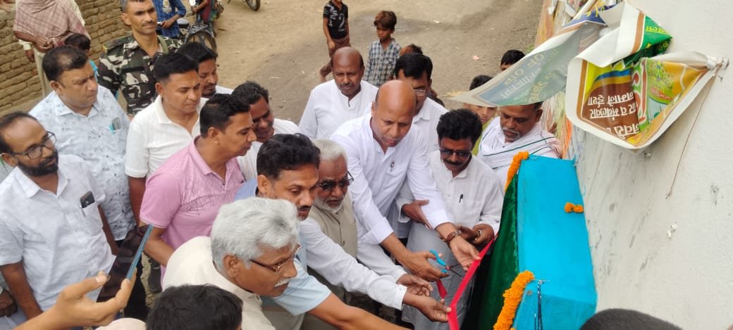 विधायक ने किया 14 करोड़ के लागत से सात सड़क निर्माण कार्य का शिलान्यास विधायक ने किया 14 करोड़ के लागत से सात सड़क निर्माण कार्य का शिलान्यास