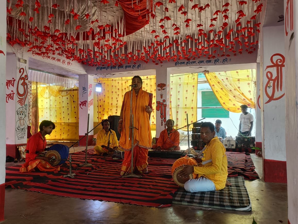 मोतीपहाड़ी में श्री श्री 108 हरिनाम चौबीस प्रहर संकीर्तन प्रारंभ मोतीपहाड़ी में श्री श्री 108 हरिनाम चौबीस प्रहर संकीर्तन प्रारंभ