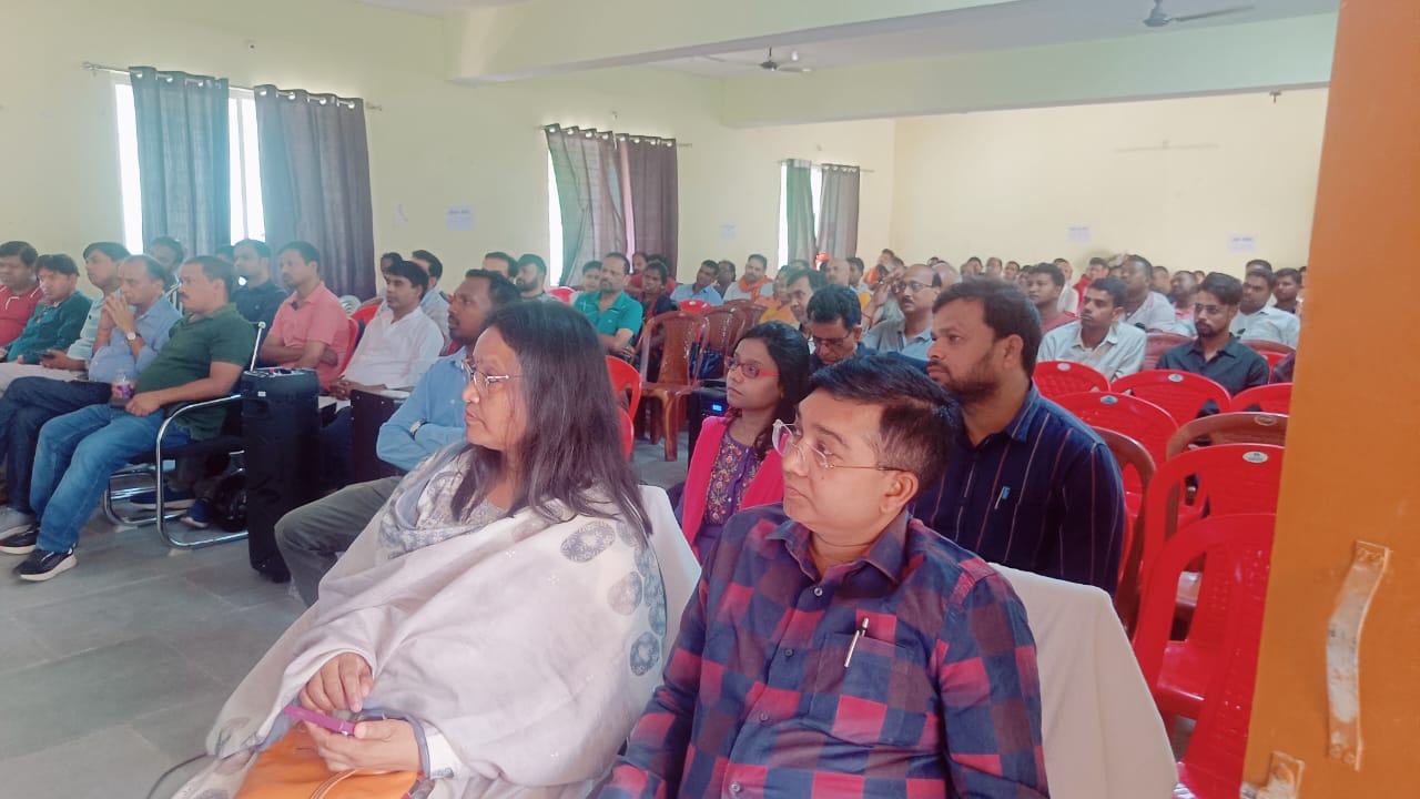 लातेहार में एसएलआरएम पर एक दिवसीय प्रशिक्षण कार्यक्रम का आयोजन