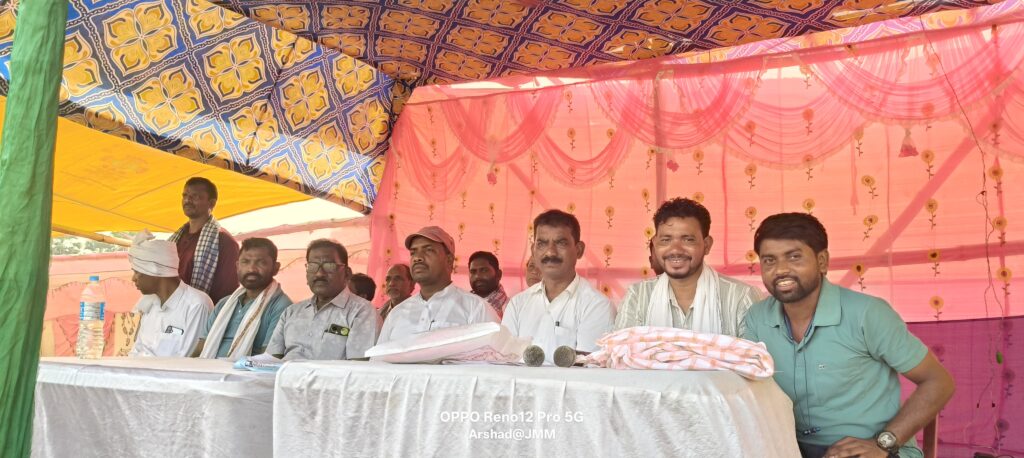 फाइनल विजेता हुए मिनी पहलगाम, मुख्य अतिथि द्वारा ट्राफी देकर किया सम्मानित फाइनल विजेता हुए मिनी पहलगाम, मुख्य अतिथि द्वारा ट्राफी देकर किया सम्मानित