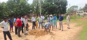 बीडीओ ने मयूरकोला पंचायत में विकास योजनाओं का किया निरीक्षण,कार्यों में तेजी लाने के निर्देश