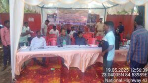 बरहड़वा:विधायक प्रतिनिधि बरकत खान ने लगाया जनता दरबार, ग्रामीणों की समस्याओं को लेकर दिए निर्देश