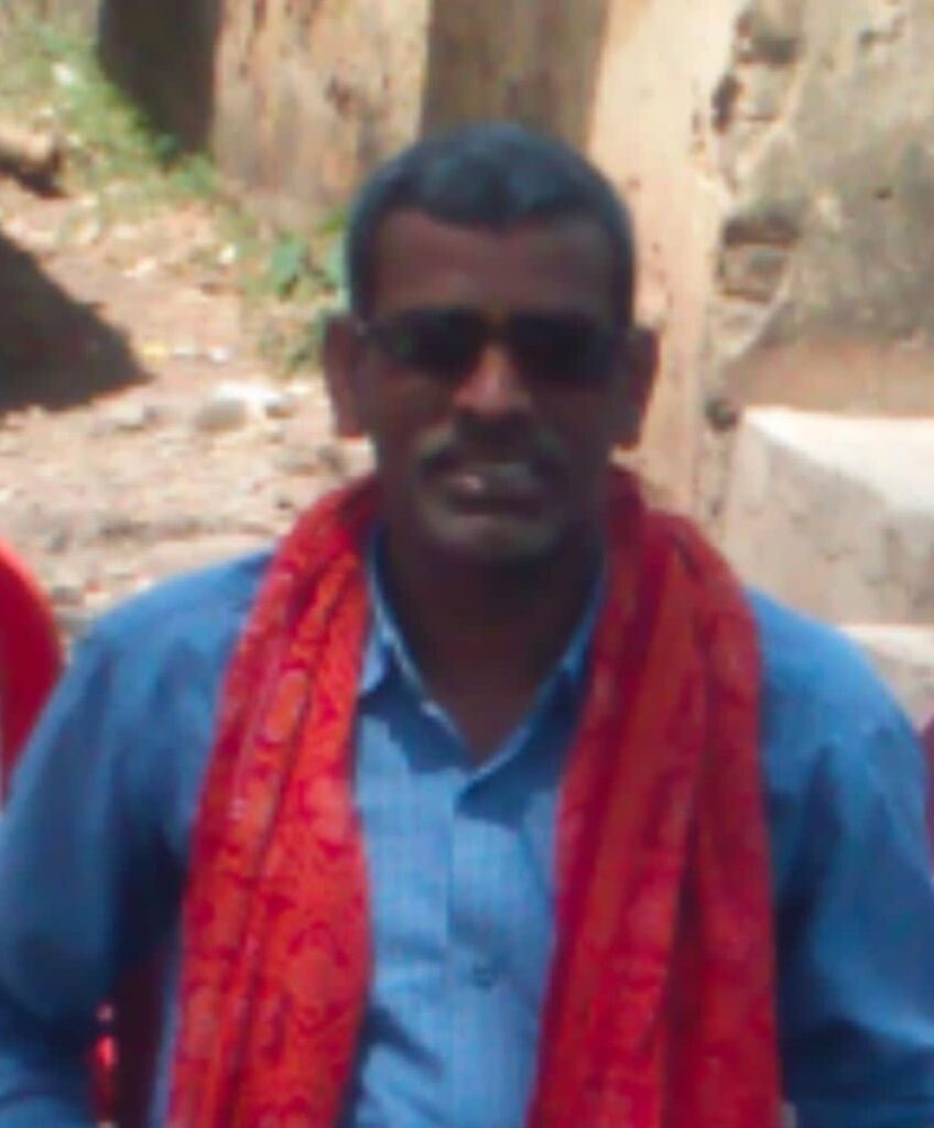 मनिका प्रखंड में सरकारी योजना के दुरुपयोग का मामला तूल पकड़ता गया, प्रमुख की सदस्यता रद्द करने की मांग तेज मनिका प्रखंड में सरकारी योजना के दुरुपयोग का मामला तूल पकड़ता गया, प्रमुख की सदस्यता रद्द करने की मांग तेज