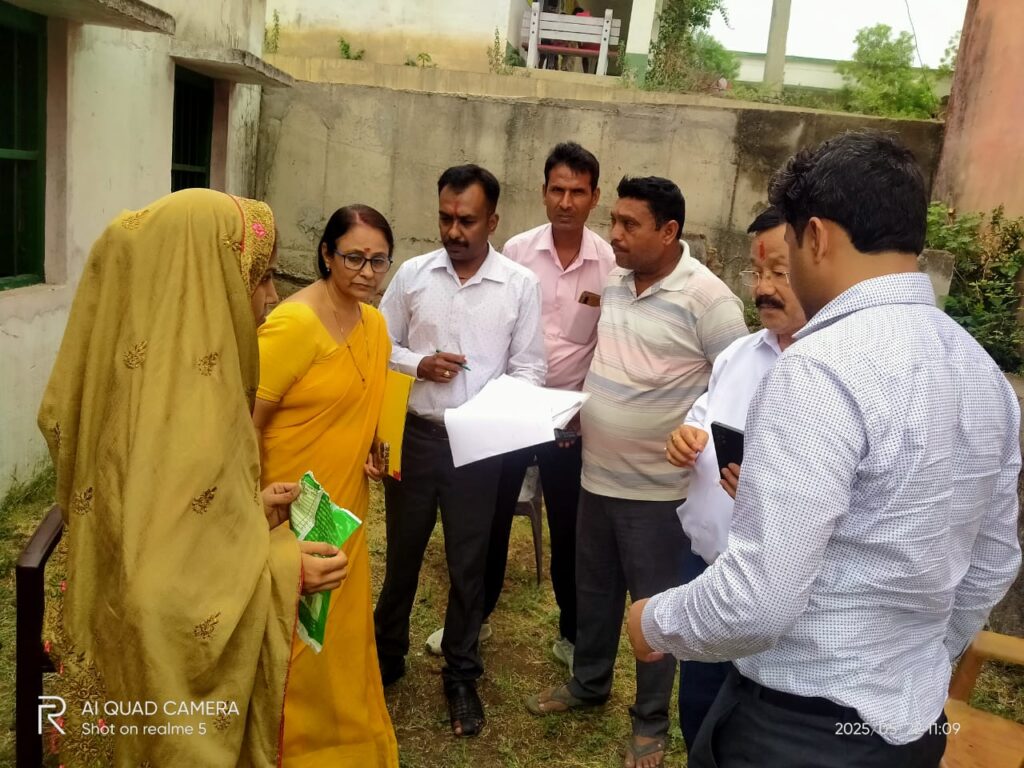 अरूणाचल प्रदेश राज्य की टीम के सदस्यों ने हैदरनगर के चौकड़ी पंचायत का किया दौरा अरूणाचल प्रदेश राज्य की टीम के सदस्यों ने हैदरनगर के चौकड़ी पंचायत का किया दौरा