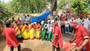 लातेहार में एसएलआरएम के तहत स्वच्छता जागरूकता हेतु नुक्कड़ नाटक का आयोजन
