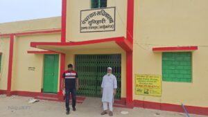 सीओ सह प्रभारी बीडीओ मो. यूसुफ ने किया औचक निरीक्षण,लापरवाही पर जताई नाराजगी