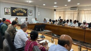 बकरीद पर्व को लेकर लातेहार में जिला स्तरीय शांति समिति की बैठक संपन्न, उपायुक्त व पुलिस अधीक्षक ने दिए आवश्यक दिशा-निर्देश