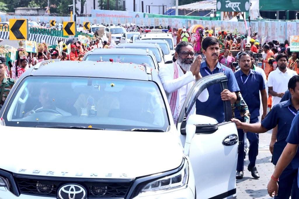 सिरमटोली फ्लाईओवर का उद्घाटन, मिला नया नाम — कार्तिक उरांव फ्लाईओवर सिरमटोली फ्लाईओवर का उद्घाटन, मिला नया नाम — कार्तिक उरांव फ्लाईओवर