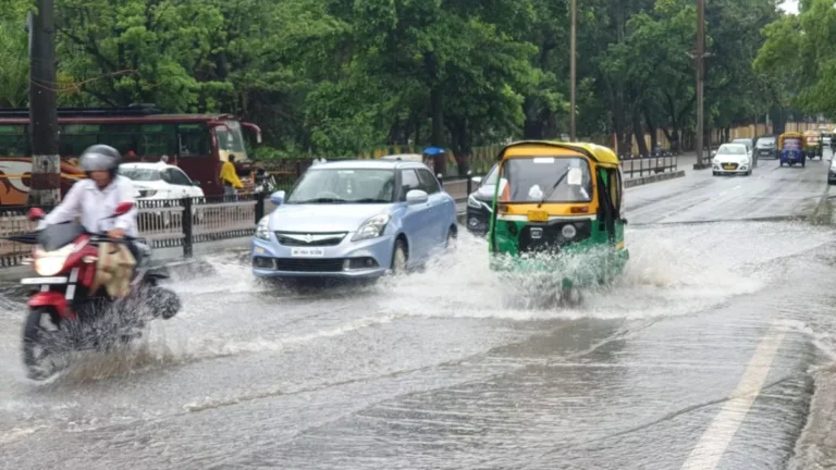झारखंड में मानसून की दस्तक: भारी बारिश के साथ रेड अलर्ट जारी,जानिए आपके जिले का हाल