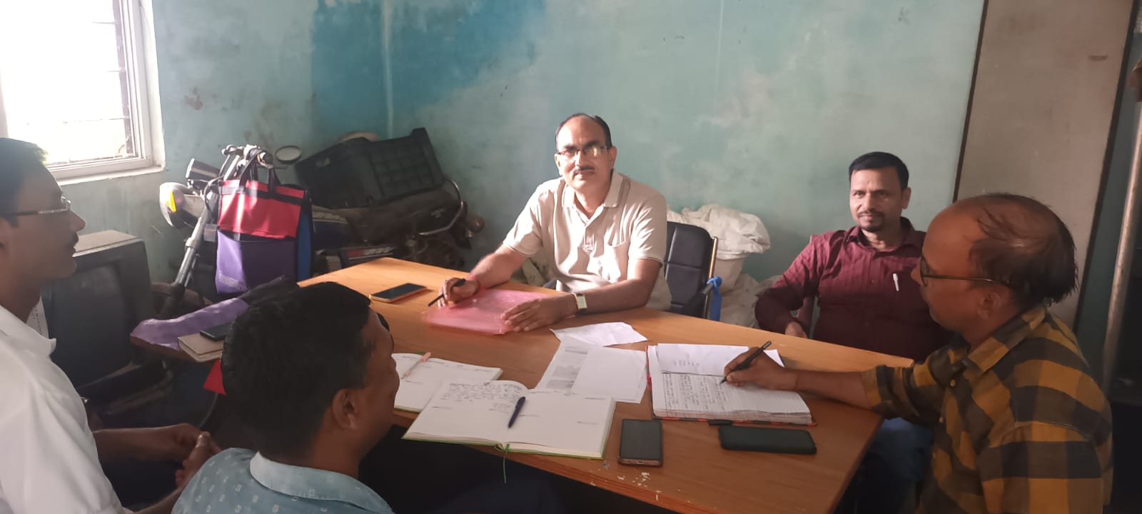 बरहरवा:संभावित बाढ़ आपदा से निपटने को लेकर तालझारी में प्रशासनिक बैठक आयोजित