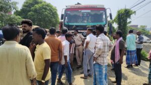 10 वर्षीय बच्चा हाइवा की टक्कर से गंभीर रूप से घायल, भागलपुर रेफर
