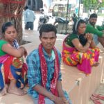 पेड़ से लटका मिला एक युवती का शव, जांच में जुटी पुलिस