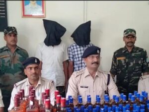 पलामू पुलिस ने पकड़ी 40 लाख की अवैध अंग्रेजी शराब, दो तस्कर गिरफ्तार
