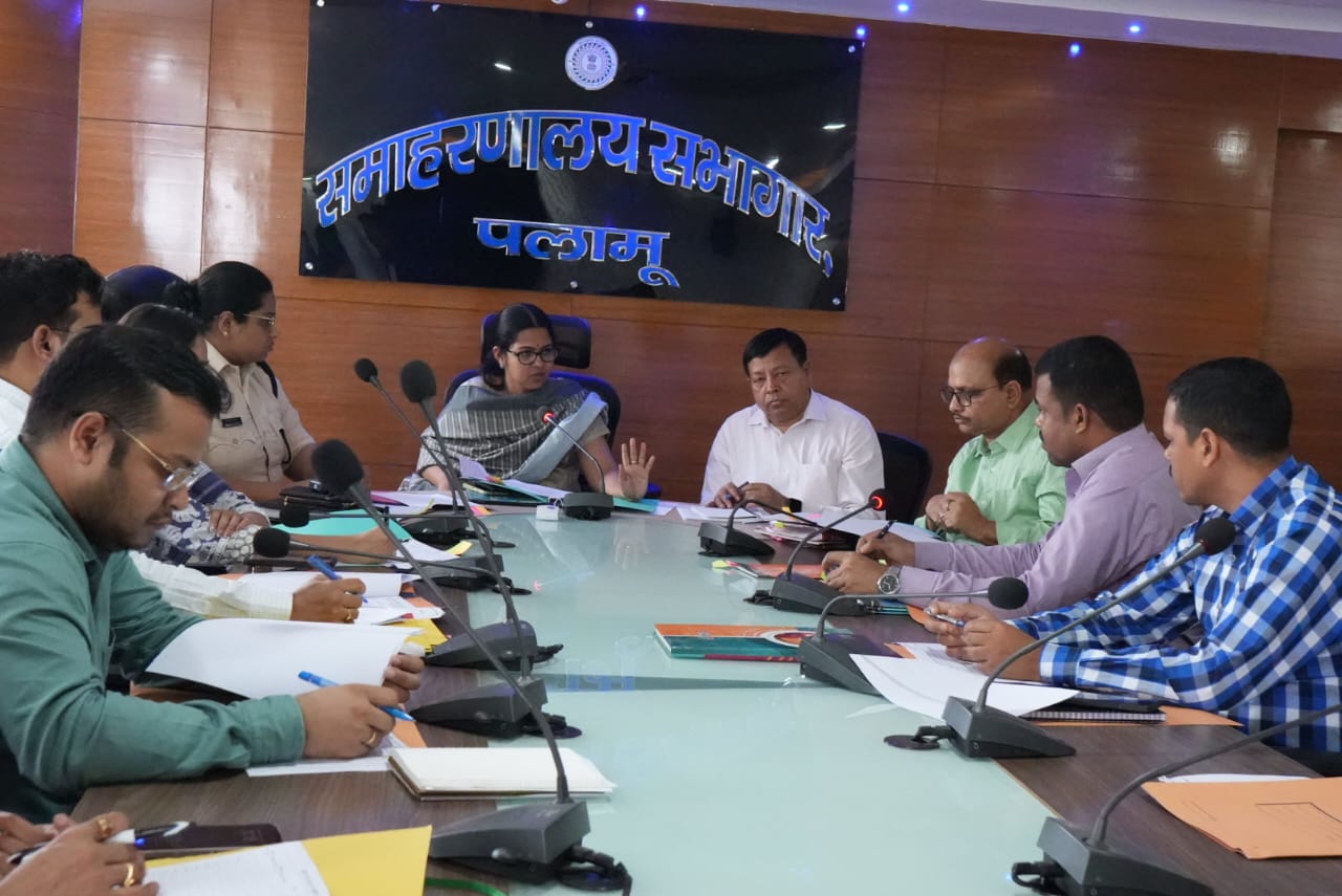 बाल श्रम उन्मूलन को लेकर डीसी की अध्यक्षता में टास्क फोर्स की बैठक संपन्न