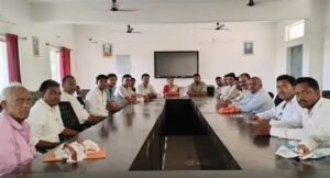 विकास योजनाओं की समीक्षा को लेकर बिशुनपुरा में जनप्रतिनिधियों की बैठक, समस्याओं के समाधान का दिया गया आश्वासन