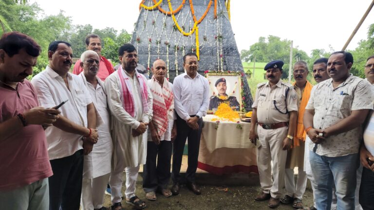 गलवान के वीर सपूत शहीद कुंदन कुमार ओझा की पांचवीं पुण्यतिथि पर दी गई श्रद्धांजलि