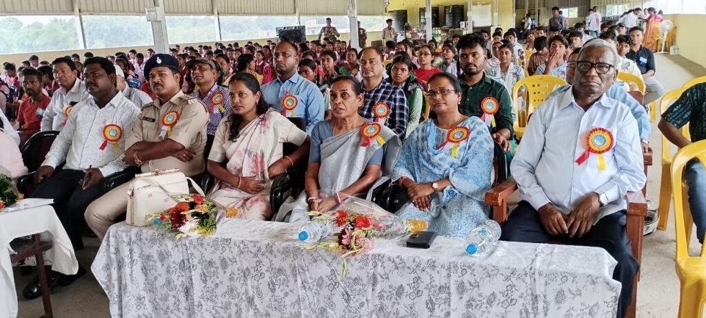 मैट्रिक एवं इंटर के टॉप टेन विद्यार्थियों को किया गया सम्मानित मैट्रिक एवं इंटर के टॉप टेन विद्यार्थियों को किया गया सम्मानित