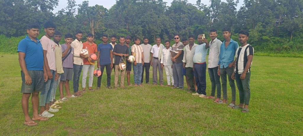 खिलाड़ियों के लिए मददगार बने सामाजिक कार्यकर्ता आशीष कुमार सिन्हा