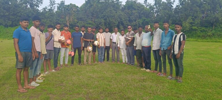खिलाड़ियों के लिए मददगार बने सामाजिक कार्यकर्ता आशीष कुमार सिन्हा