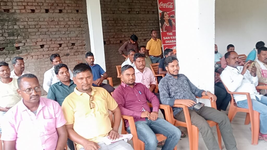 झामुमो की एक दिवसीय बैठक में प्रखंड विस्तार को लेकर अहम निर्णय, विभिन्न मोर्चों की कमेटी गठित झामुमो की एक दिवसीय बैठक में प्रखंड विस्तार को लेकर अहम निर्णय, विभिन्न मोर्चों की कमेटी गठित