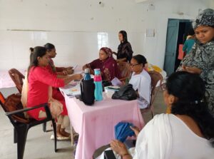 बरहड़वा में प्रधानमंत्री सुरक्षित मातृत्व अभियान के तहत गर्भवती महिलाओं के लिए विशेष स्वास्थ्य शिविर आयोजित
