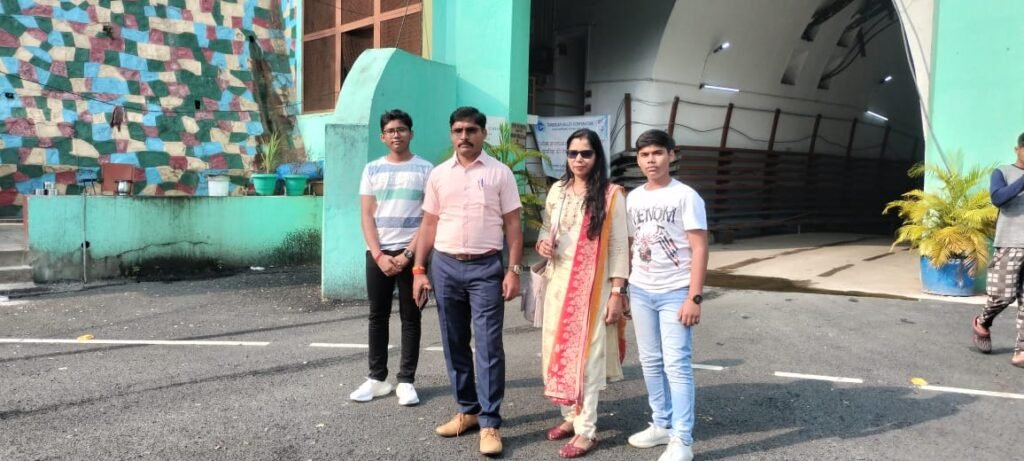 किसान का बेटा बना SDM,संघर्ष की मिसाल बने प्रवीण कुमार सिंह