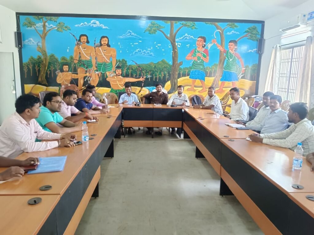 पंचायत सहायक के साथ बैठक सह प्रशिक्षण।