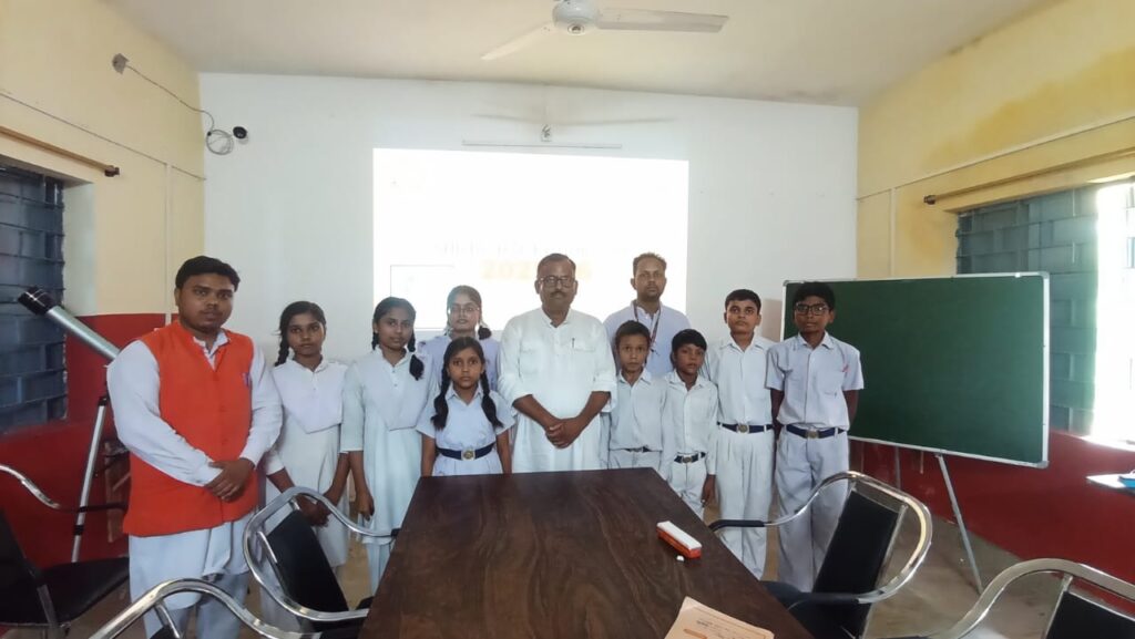 विद्यालय स्तरीय प्रश्न मंच प्रतियोगिता संपन्न, चयनित छात्र-छात्राएं विभाग स्तरीय प्रतियोगिता में लेंगे भाग