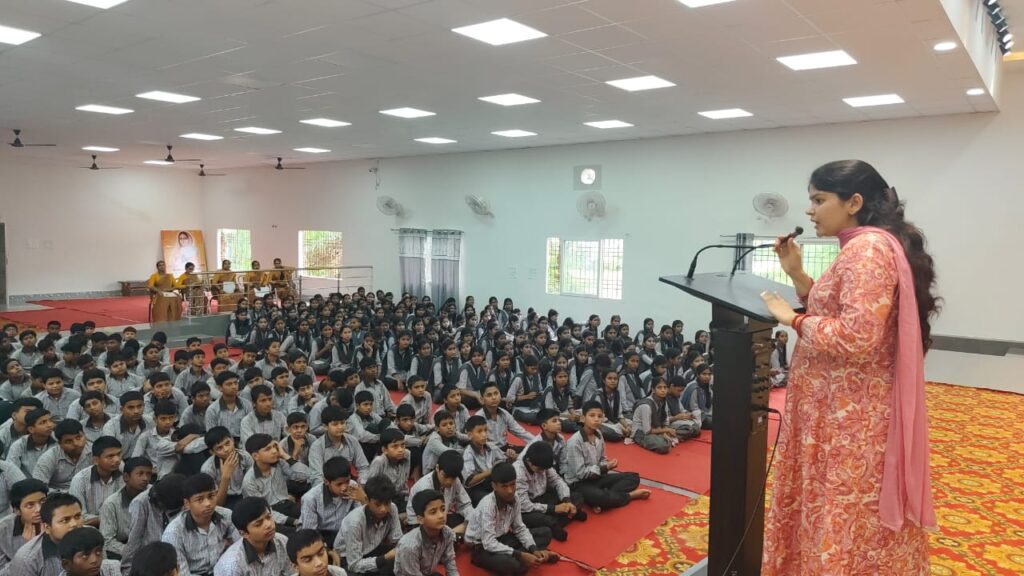 सरस्वती विद्या मंदिर, लातेहार की पूर्व छात्रा अर्चना कुमारी बनीं प्रशासनिक अधिकारी सरस्वती विद्या मंदिर, लातेहार की पूर्व छात्रा अर्चना कुमारी बनीं प्रशासनिक अधिकारी