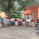 श्रावणी मेला को लेकर देवकी बाबा धाम मंदिर परिसर में हुई बैठक
