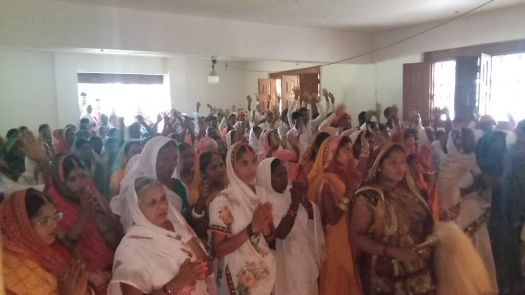 गारु: सरनाधाम में गुरुपूर्णिमा महोत्सव धूमधाम से संपन्न, वृक्षारोपण और कांवर यात्रा की तैयारी गारु: सरनाधाम में गुरुपूर्णिमा महोत्सव धूमधाम से संपन्न, वृक्षारोपण और कांवर यात्रा की तैयारी