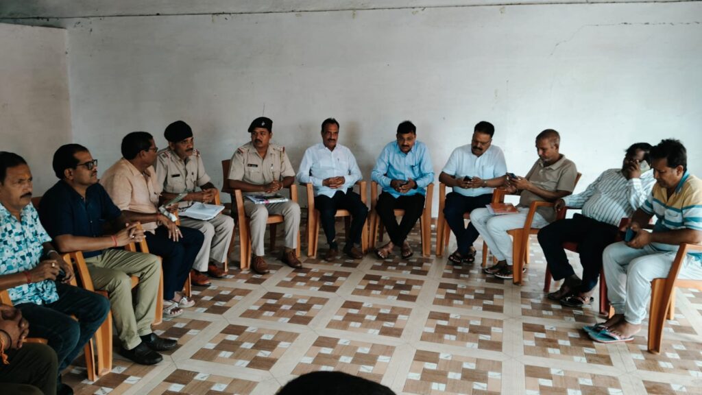 देवाकी बाबाधाम में सावन माह की तैयारियों को लेकर पुलिस-प्रबंधन समिति की बैठक सम्पन्न