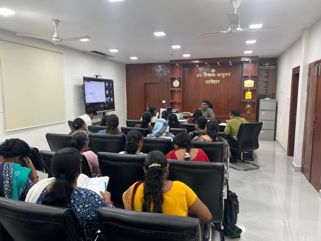 लातेहार:डीडीसी ने समाज कल्याण योजनाओं की समीक्षा,25 अगस्त तक सभी लक्ष्यों की पूर्ति का निर्देश लातेहार:डीडीसी ने समाज कल्याण योजनाओं की समीक्षा,25 अगस्त तक सभी लक्ष्यों की पूर्ति का निर्देश