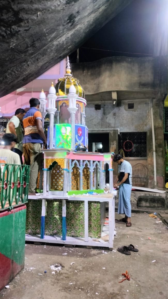 1954 से तीनपहाड़ में मनाया जाता है चेहल्लुम,निकलेगी आकर्षक ताज़िया