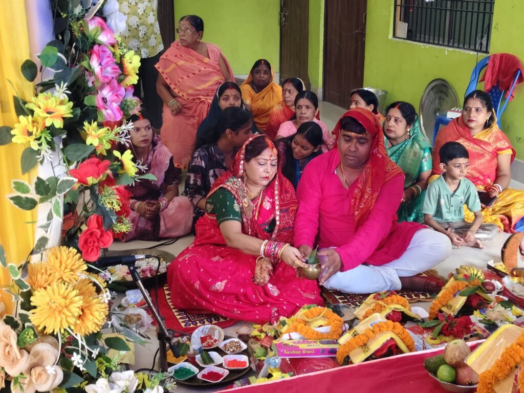 मिर्जाचौकी में बलभद्र पूजा, खाटू श्याम भक्ति भजन से गूंजा धर्मशाला परिसर मिर्जाचौकी में बलभद्र पूजा, खाटू श्याम भक्ति भजन से गूंजा धर्मशाला परिसर