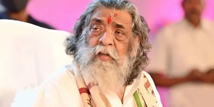 स्कूली शिक्षा के पाठ्यक्रम में शिबू सोरेन की जीवनी शामिल करने की मांग स्कूली शिक्षा के पाठ्यक्रम में शिबू सोरेन की जीवनी शामिल करने की मांग