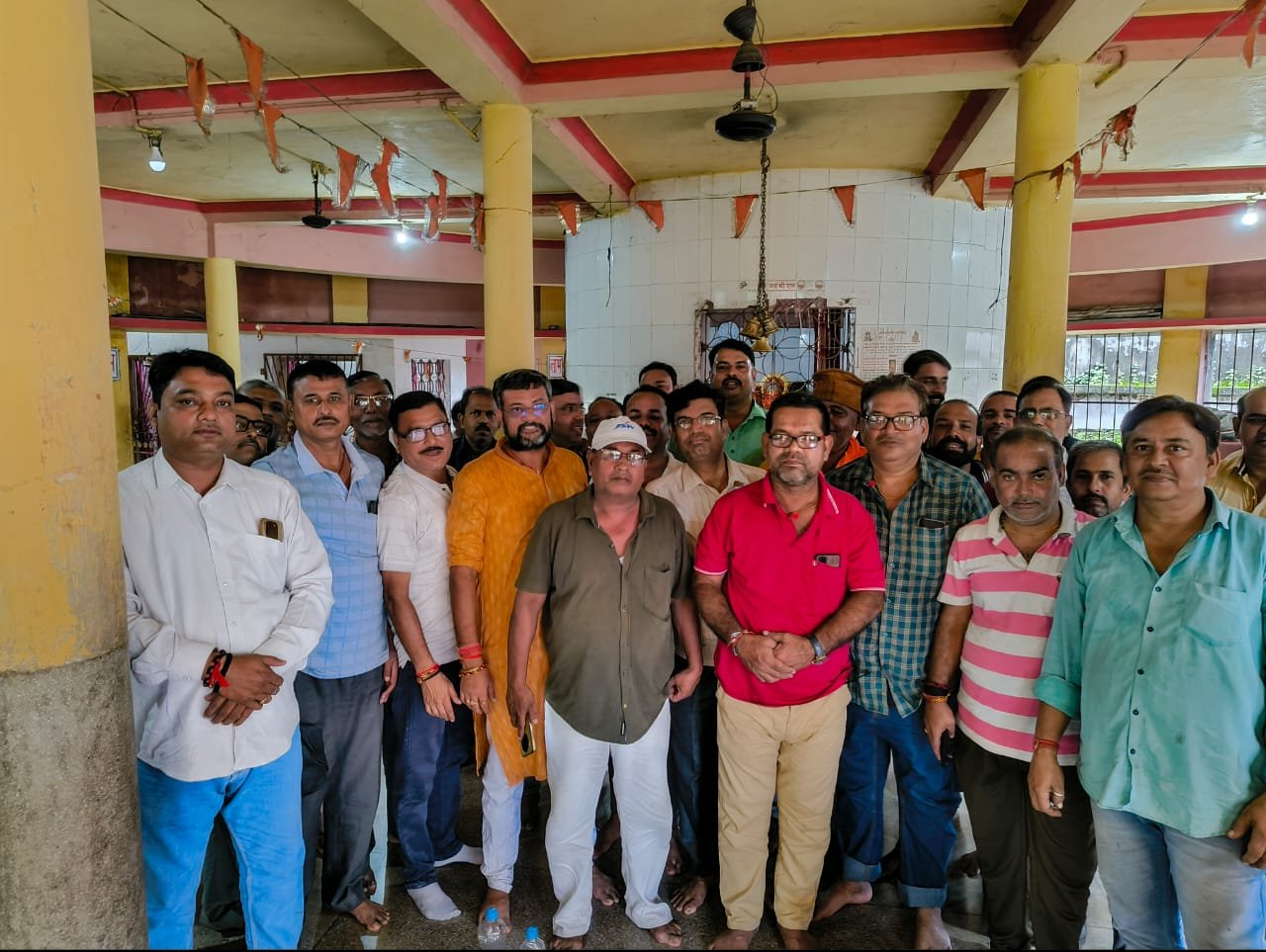 बारीगोडा में दुर्गा पूजा के भव्य आयोजन को लेकर हुई बैठक बारीगोडा में दुर्गा पूजा के भव्य आयोजन को लेकर हुई बैठक