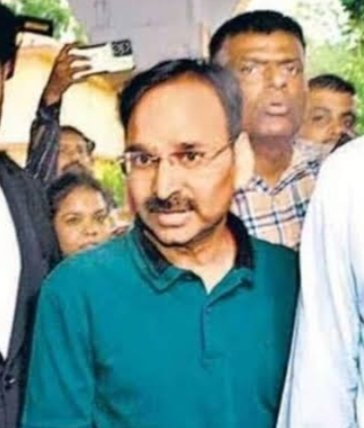 झारखंड शराब घोटाला : 92 दिनों बाद वरीय IAS विनय चौबे को मिली जमानत झारखंड शराब घोटाला : 92 दिनों बाद वरीय IAS विनय चौबे को मिली जमानत