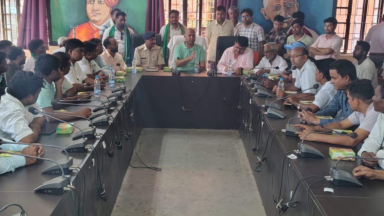 क्षेत्रीय विधायक ने सुनी जनता की समस्याएं, पदाधिकारियों को दिए त्वरित निष्पादन के निर्देश