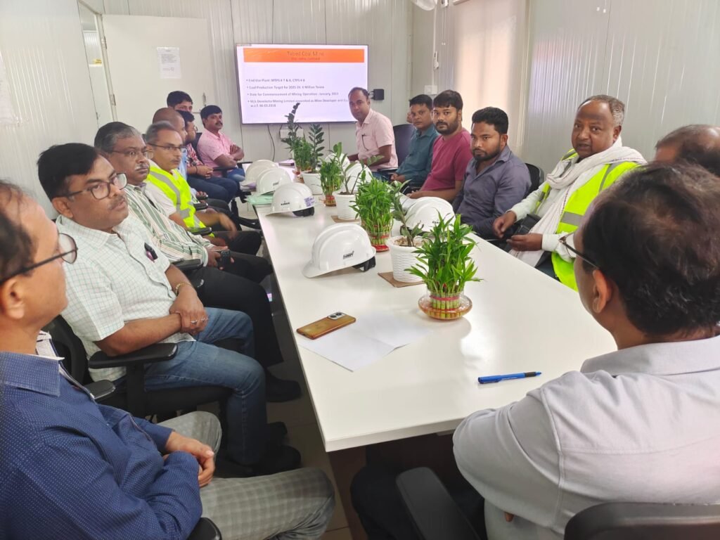 डीजीएमएस ने किया डीवीसी तुबेद कोयला खान का निरीक्षण डीजीएमएस ने किया डीवीसी तुबेद कोयला खान का निरीक्षण