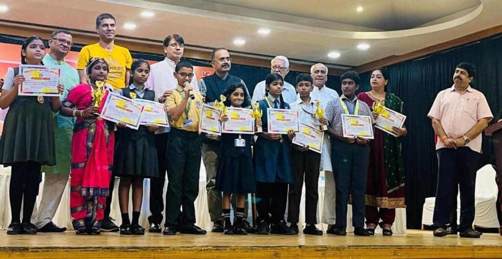 तुलसी जयंती समारोह के भव्य समापन समारोह में डॉ मयंक मुरारी को मिला तुलसी सारस्वत सम्मान , तुलसी जयंती समारोह के भव्य समापन समारोह में डॉ मयंक मुरारी को मिला तुलसी सारस्वत सम्मान ,