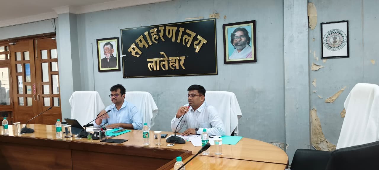 आवास निर्माण नहीं करने पर तीन लाभुकों से राशि वसूली की प्रक्रिया शुरू आवास निर्माण नहीं करने पर तीन लाभुकों से राशि वसूली की प्रक्रिया शुरू